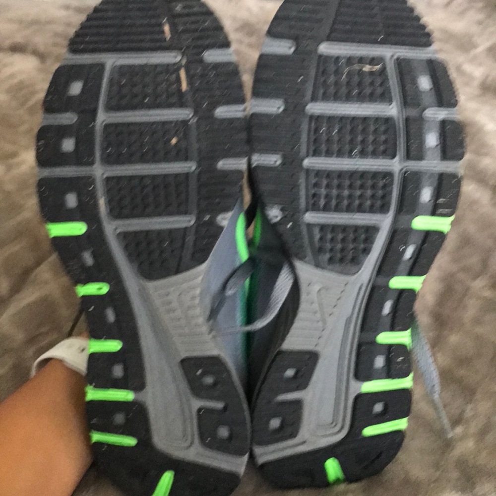 Shoes - Picture 3 of 5
